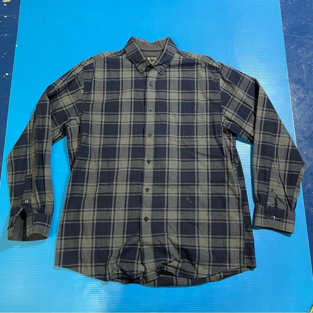 Haggar Men's Plaid Button Down Shirt -‎ Black and Gray